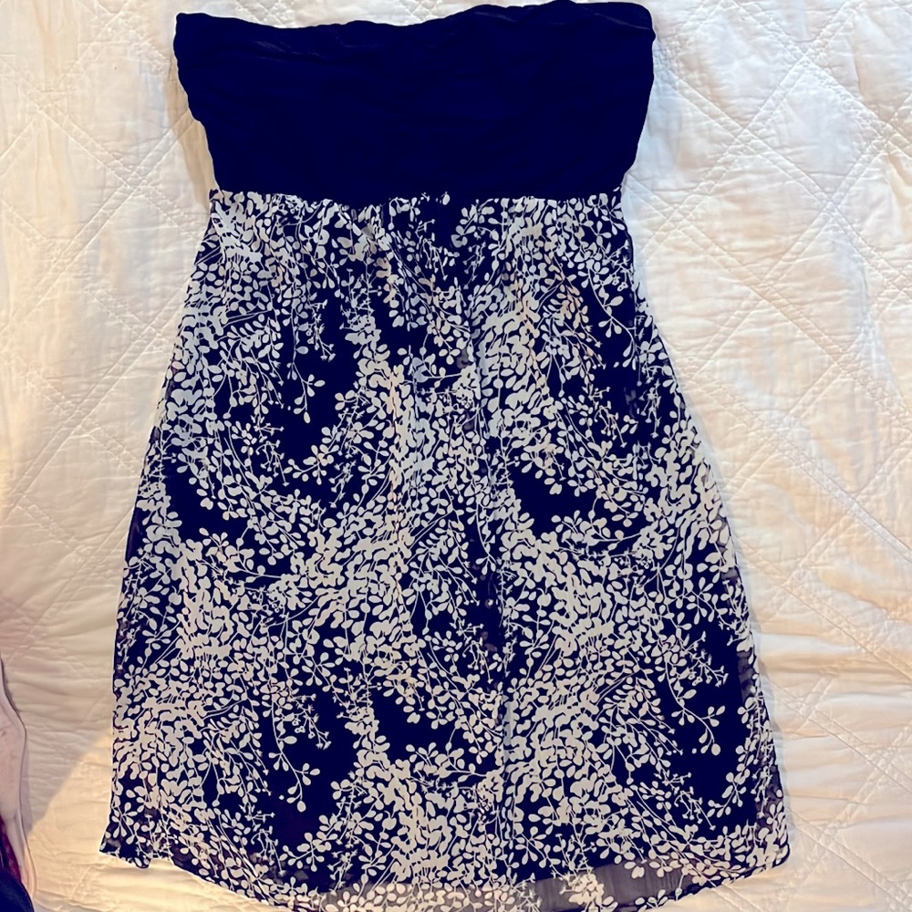Strapless dress